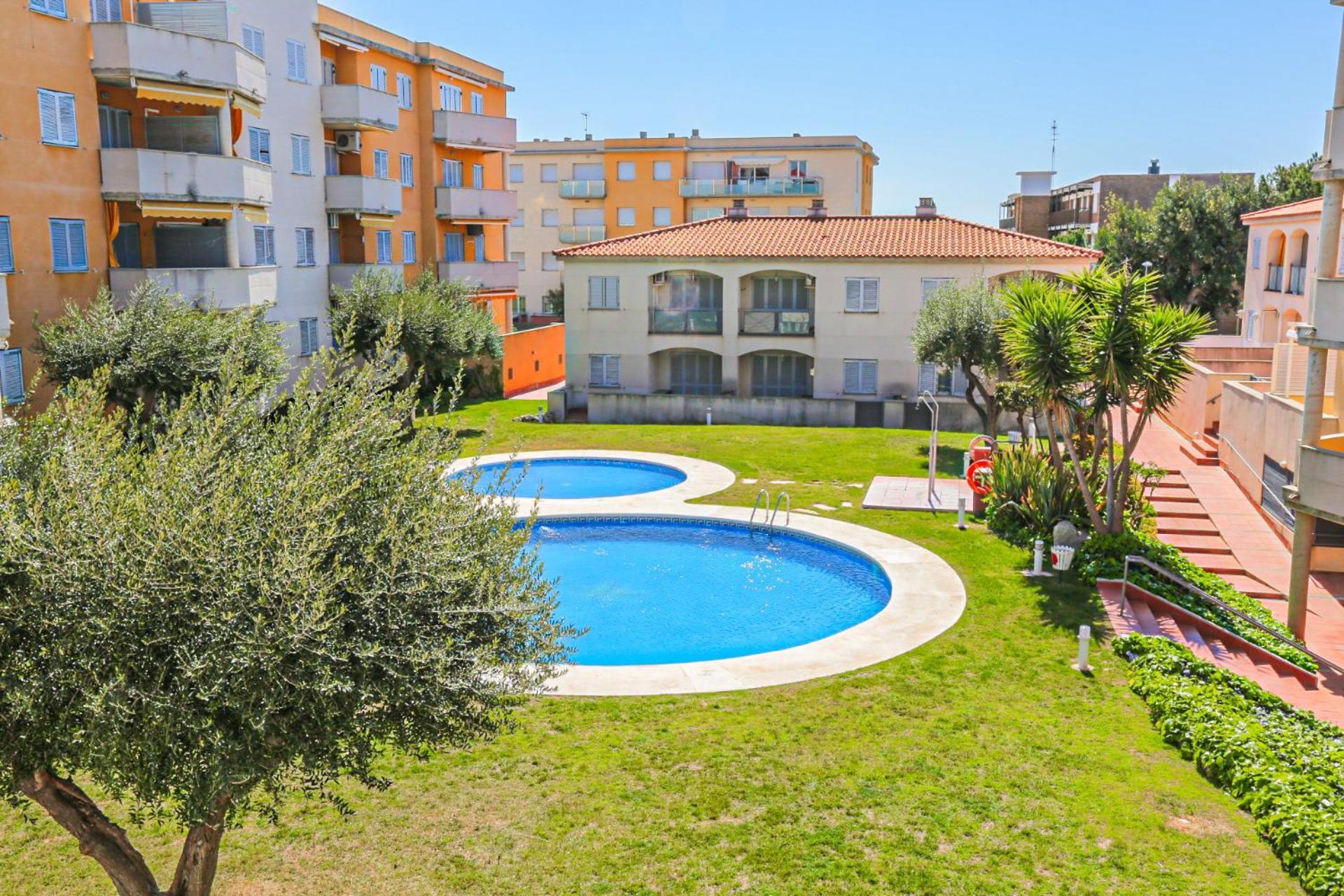 Апартаменты Del Sol Litoral - Only Families Камбрильс Экстерьер фото